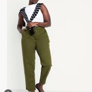 Old Navy OG Chino Pants. NWOT.